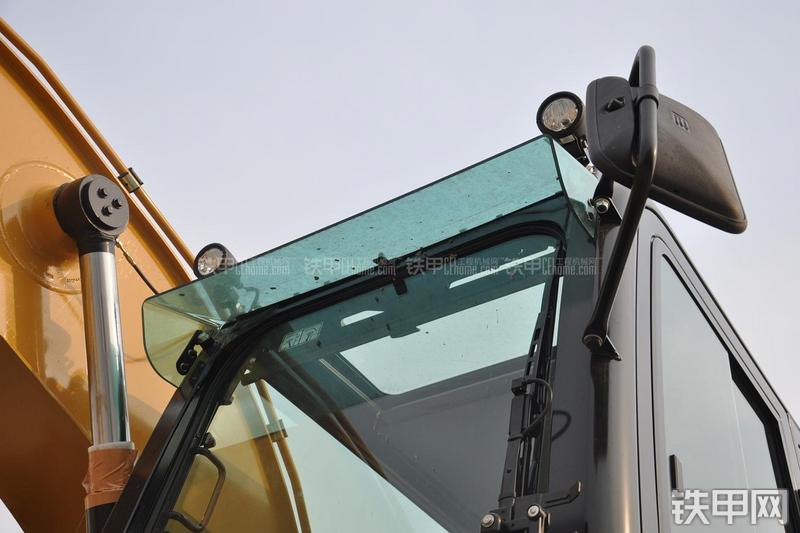 卡特彼勒M315D2挖掘机局部