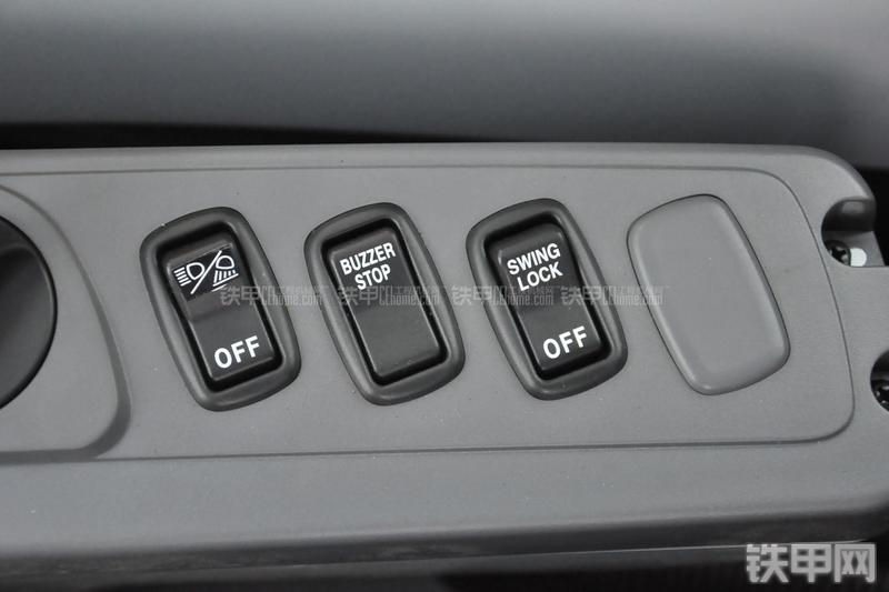 小松PC110-7挖掘机局部