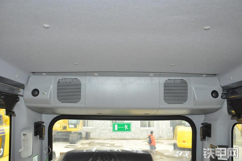 小松PC110-7挖掘机局部