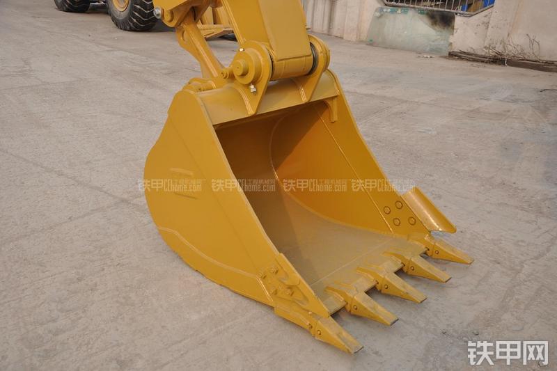 卡特彼勒M315D2挖掘机局部