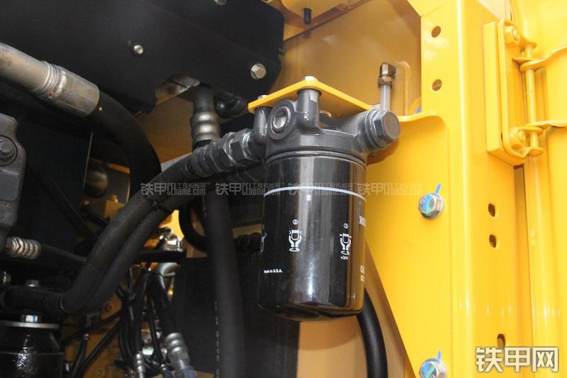 小松PC160LC-7挖掘机局部