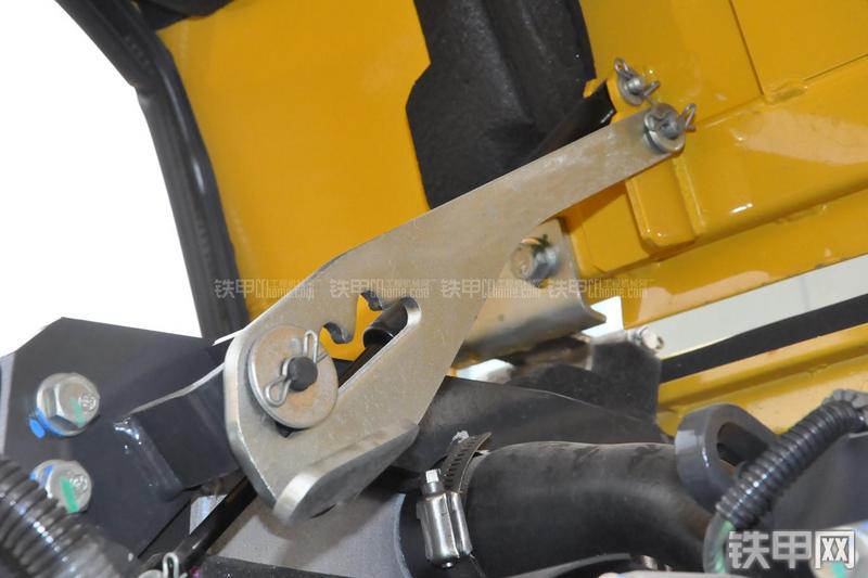 小松PC60-8B挖掘机局部