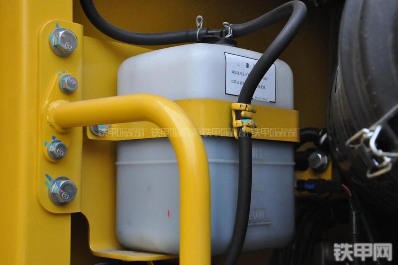 小松PC110-7挖掘机局部