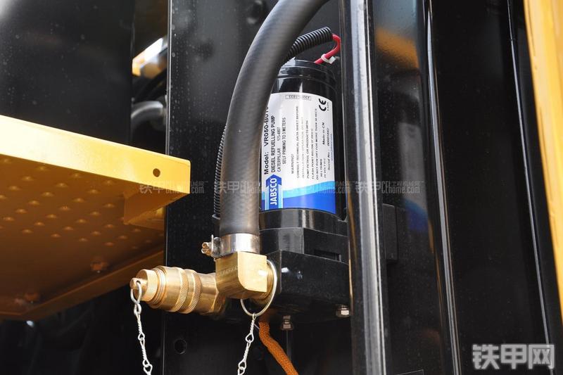 卡特彼勒M315D2挖掘机局部