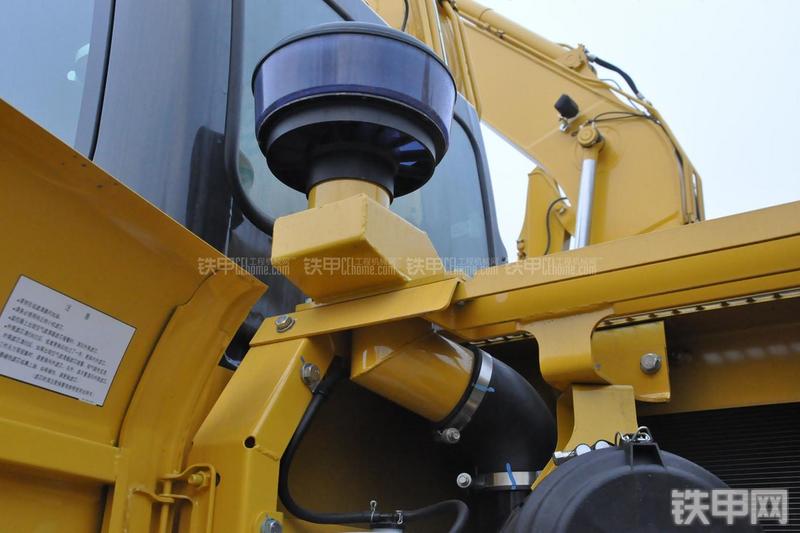 小松PC110-7挖掘机局部