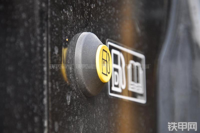 卡特彼勒M315D2挖掘机局部