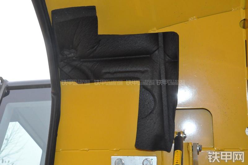 小松PC60-8B挖掘机局部