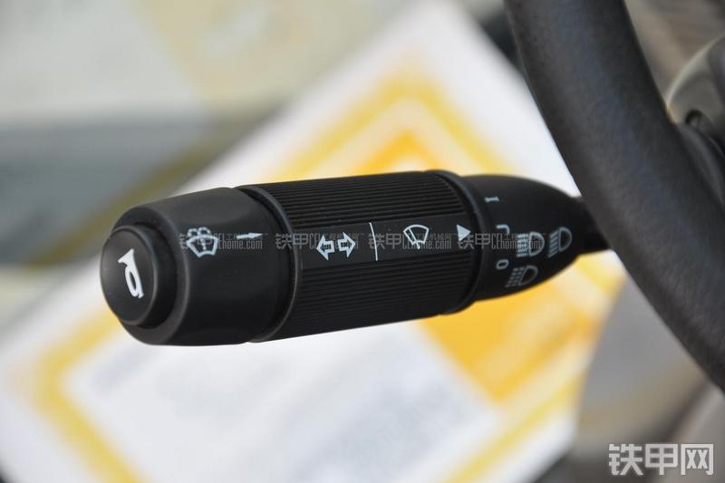 卡特彼勒M315D2挖掘机局部