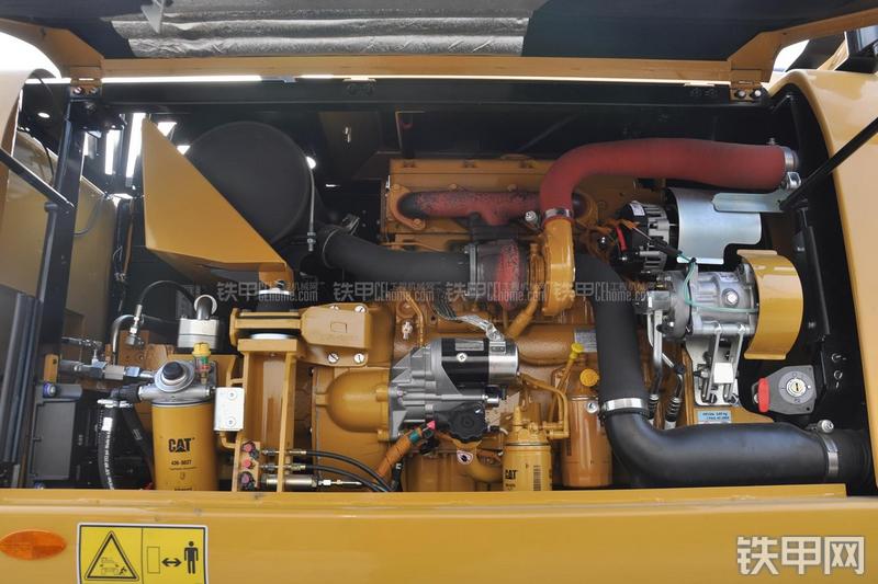 卡特彼勒M315D2挖掘机局部