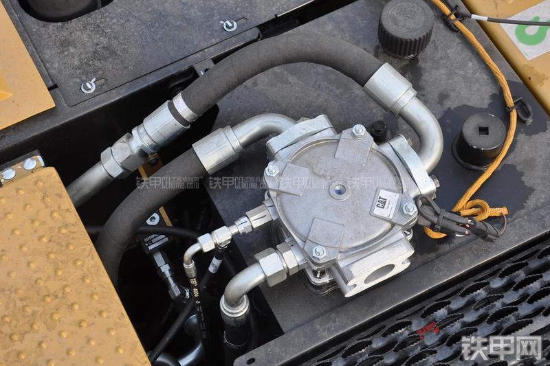 卡特彼勒M315D2挖掘机局部