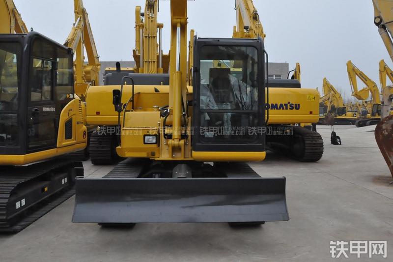 小松PC60-8B挖掘机整机外观