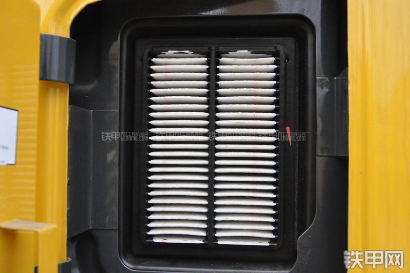 小松PC110-7挖掘机局部