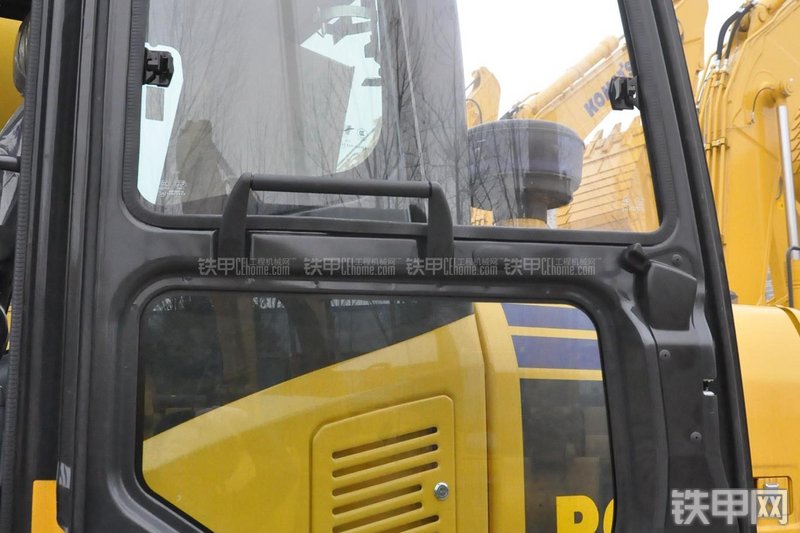 小松PC110-7挖掘机局部