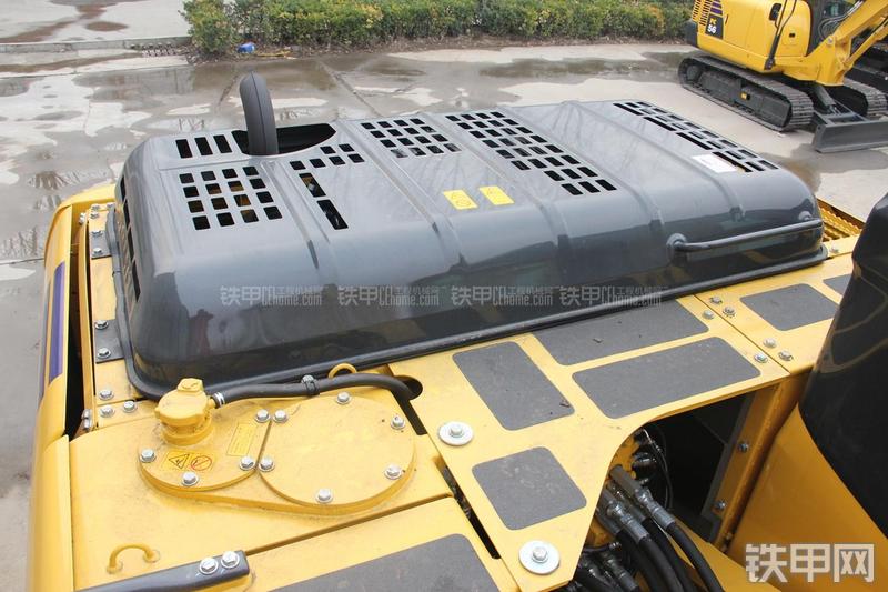 小松PC160LC-7挖掘机局部