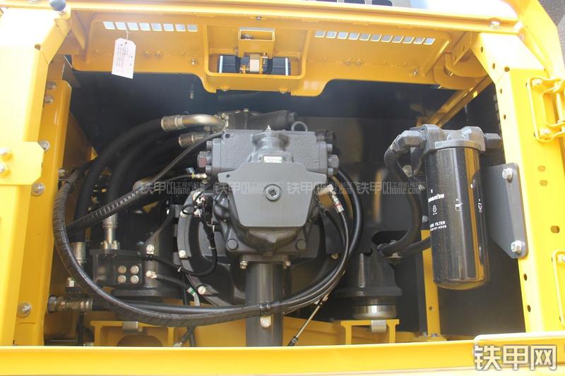 小松PC360-7挖掘机局部