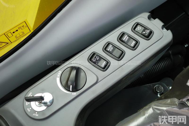 小松PC300-7挖掘机局部