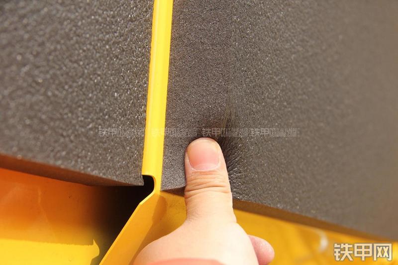 小松PC360-7挖掘机局部