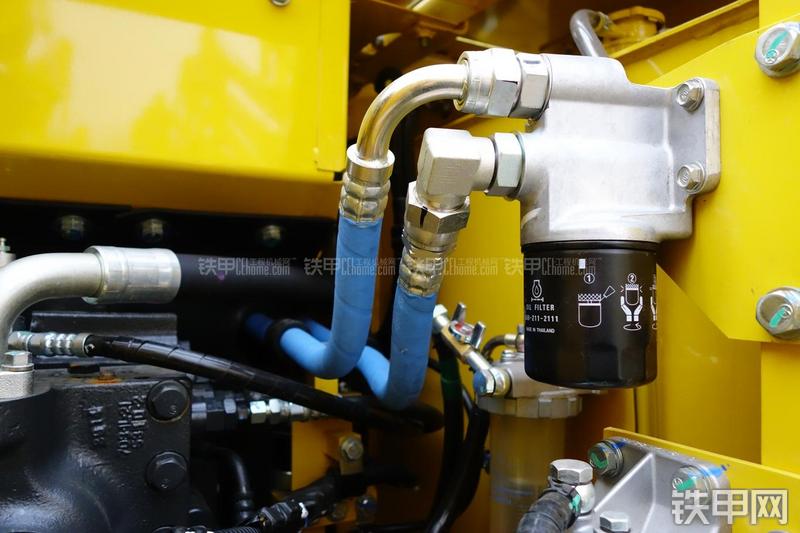 小松PC130-7挖掘机局部