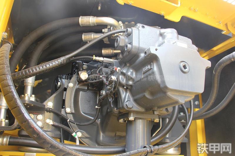 小松PC360-7挖掘机局部