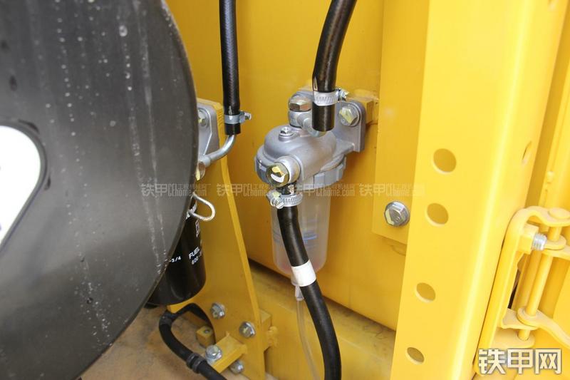 小松PC360-7挖掘机局部