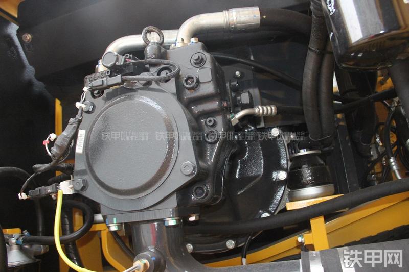 小松PC160LC-7挖掘机局部