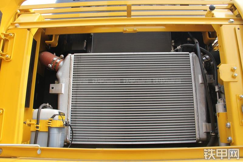 小松PC360-7挖掘机局部