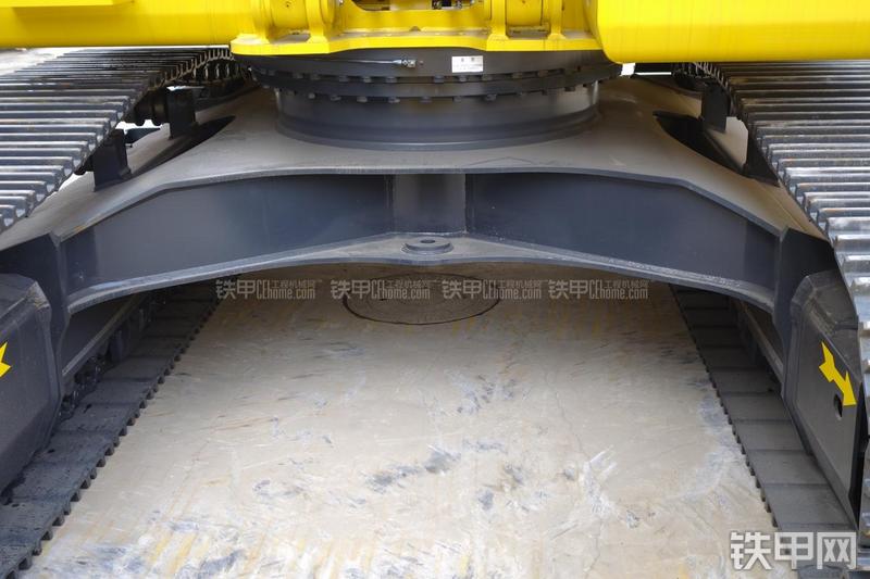 小松PC300-7挖掘机局部