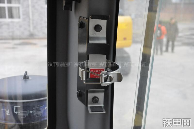 小松PC110-7挖掘机局部