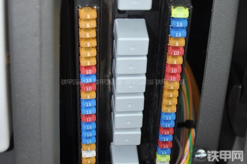 卡特彼勒M315D2挖掘机局部