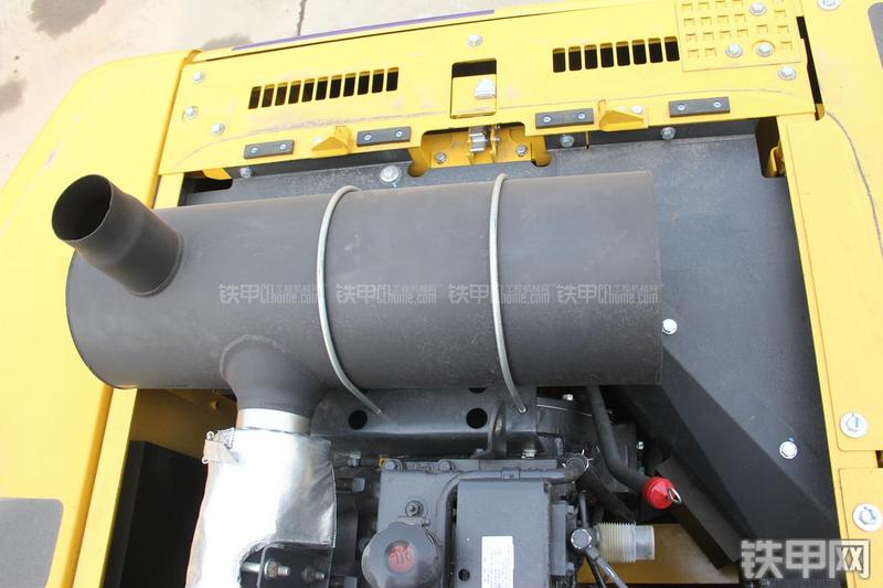 小松PC300-7挖掘机局部