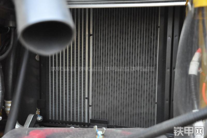 小松PC110-7挖掘机局部