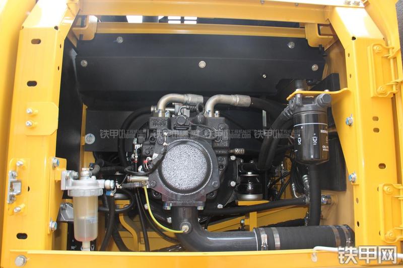 小松PC160LC-7挖掘机局部