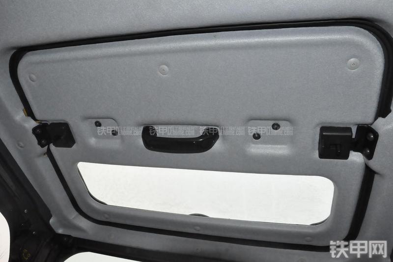 小松PC110-7挖掘机局部