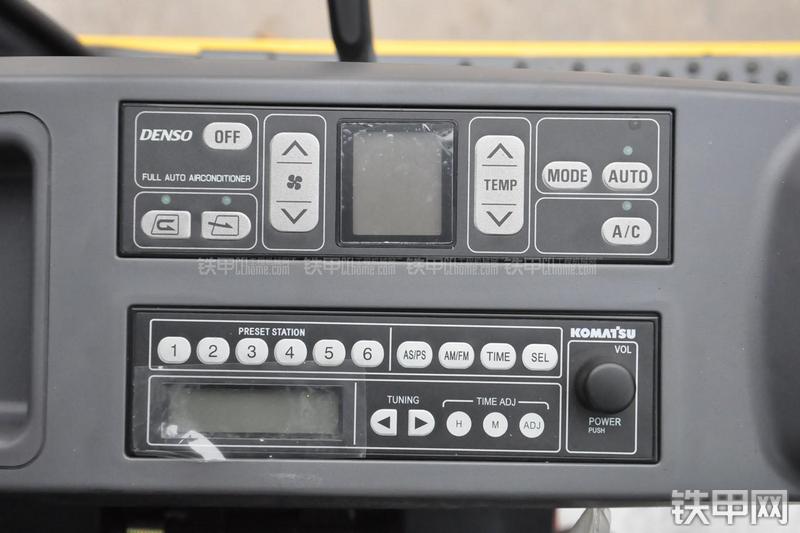 小松PC110-7挖掘机局部