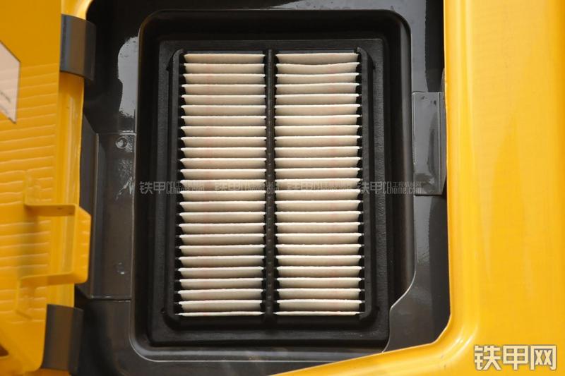 小松PC270-7挖掘机局部