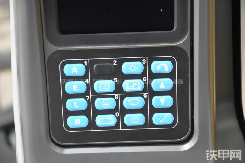 小松PC270-7挖掘机局部