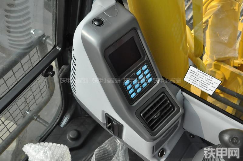 小松PC270-7挖掘机局部