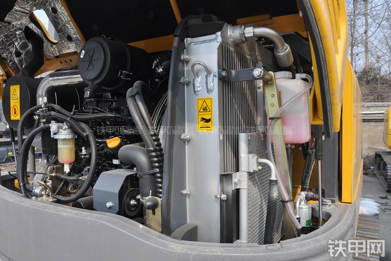 徐工XE60CA挖掘机局部