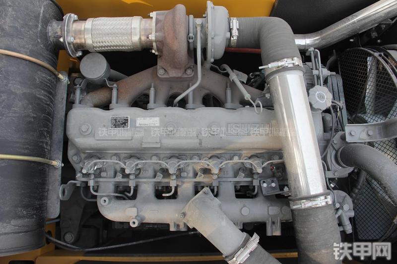 徐工XE215CA挖掘机局部