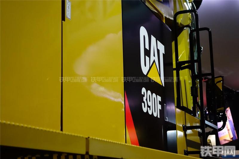 卡特彼勒390FLME挖掘机局部