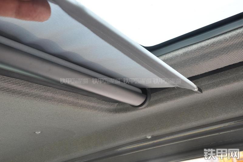 徐工XE135B挖掘机局部