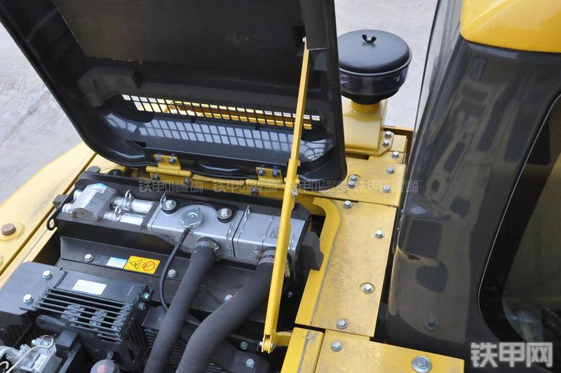 小松PC110-7挖掘机局部