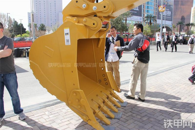 卡特彼勒335FLCR挖掘机局部