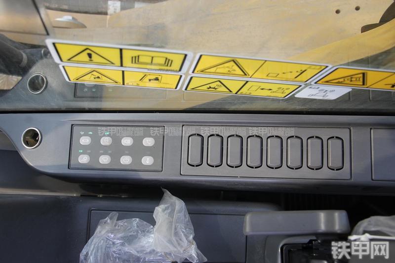 卡特彼勒349D液压挖掘机局部