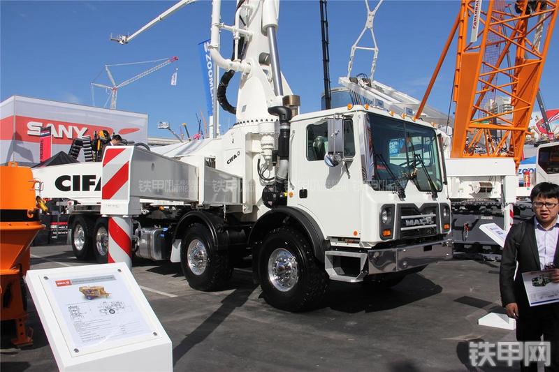 中联重科K45H-XRZ泵车整机外观