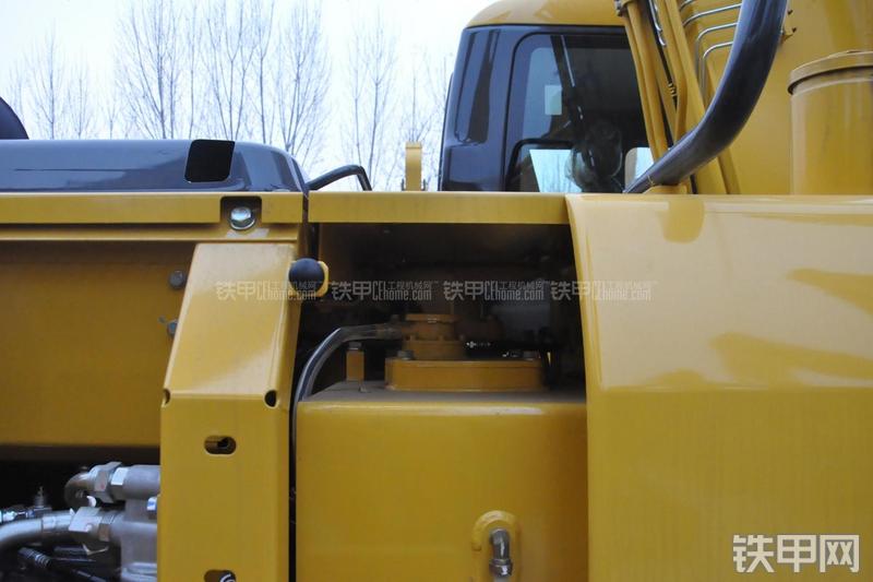 小松PC110-7挖掘机局部