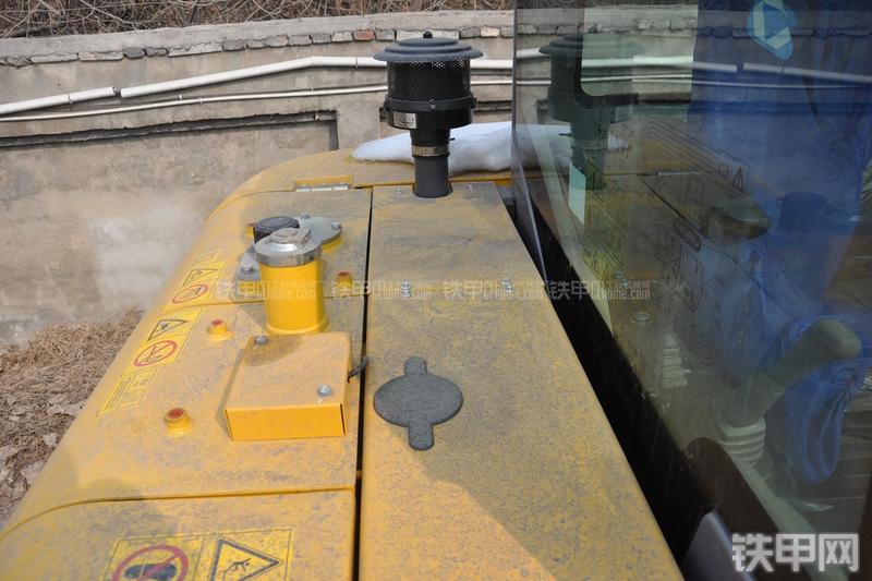 徐工XE60CA挖掘机局部