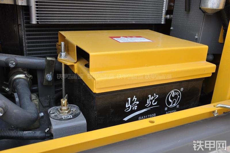 徐工XE135B挖掘机局部