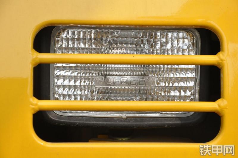 小松PC270-7挖掘机局部