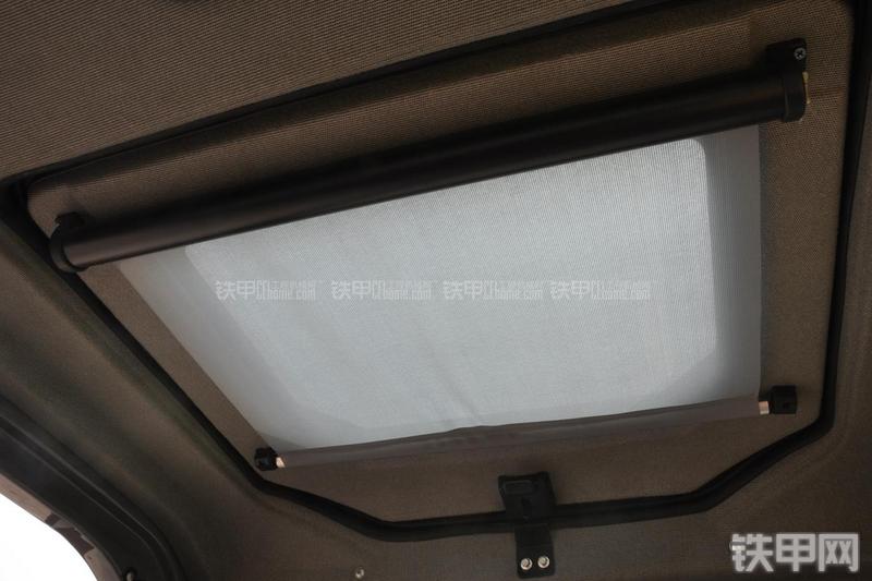 徐工XE135B挖掘机局部